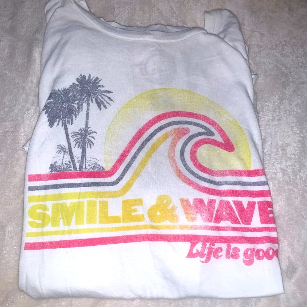 Life is good Smile and Wave Top